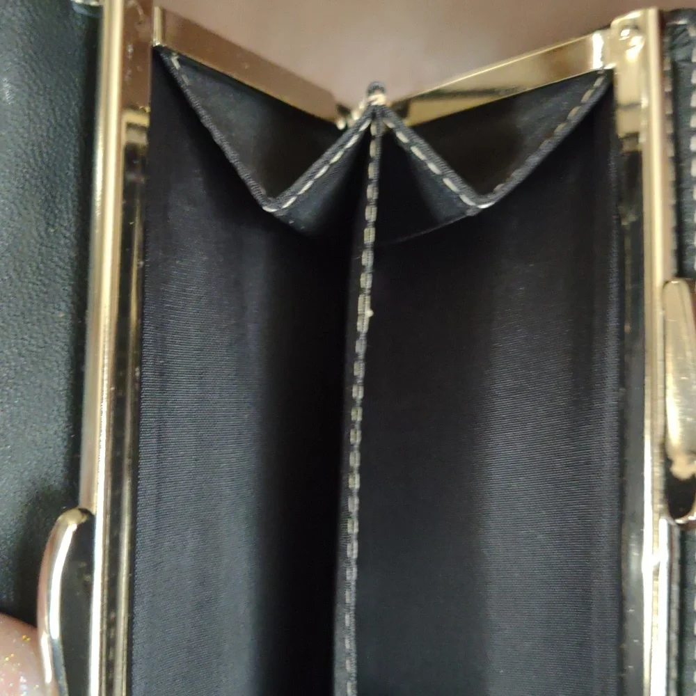 Wallet - Picture 5 of 5